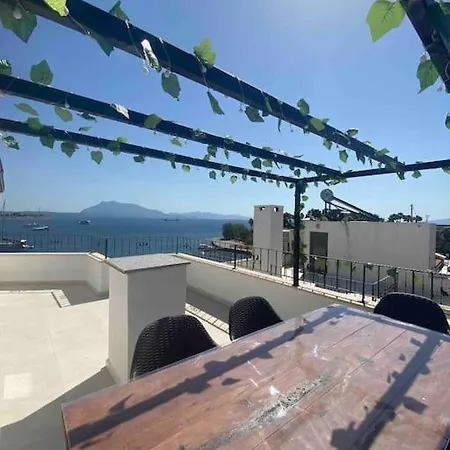 דירה Datca Yat Limani Panaromik Muhtesem Terasli Tatil דטקה