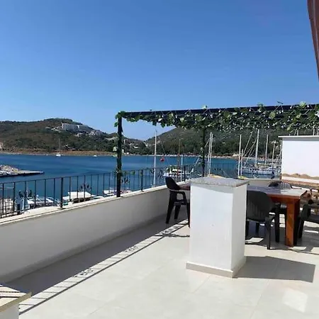 Datca Yat Limani Panaromik Muhtesem Terasli Tatil * דטקה