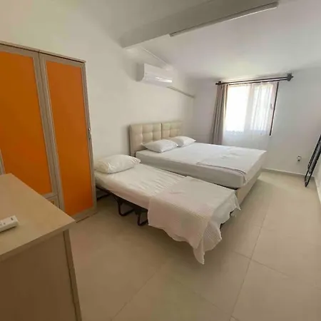 Datca Yat Limani Panaromik Muhtesem Terasli Tatil דטקה